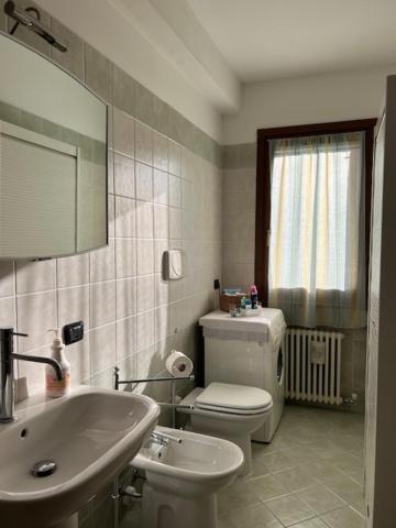 Appartamento Gloria เวโรนา ภายนอก รูปภาพ